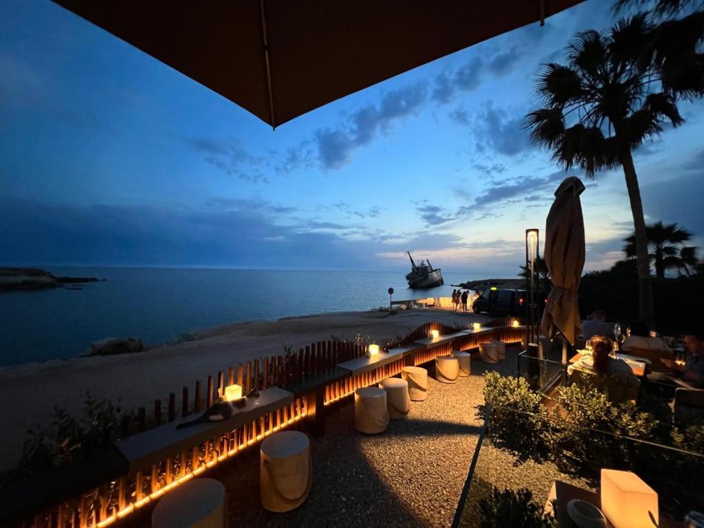Venus Lighthouse 2B, Sea-View, Paphos Center 아파트 외부 사진