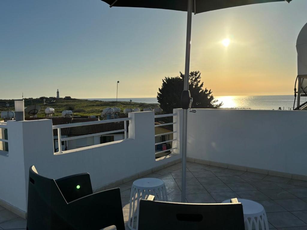 Venus Lighthouse 2B, Sea-View, Paphos Center 아파트 외부 사진