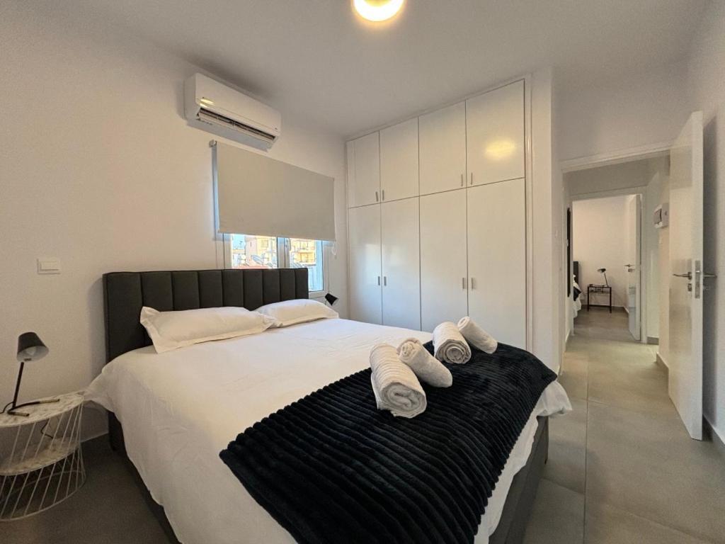 Venus Lighthouse 2B, Sea-View, Paphos Center 아파트 외부 사진